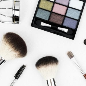 Comment lancer sa marque de cosmétique en 2026 ? (Guide complet)